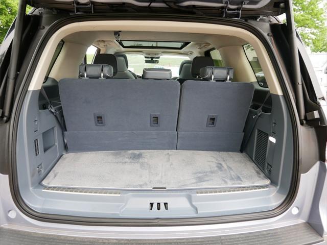 Photo of 2024 Chroma Crystal Blue Metallic Premium Colorant Lincoln Navigator