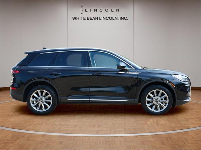 Photo of 2022 Infinite Black Metallic Clearcoat Lincoln Corsair