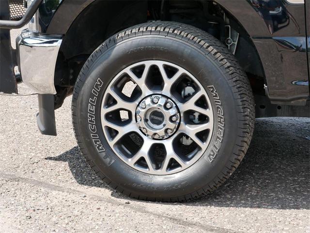 Photo of 2022 Agate Black Metallic Ford F-250