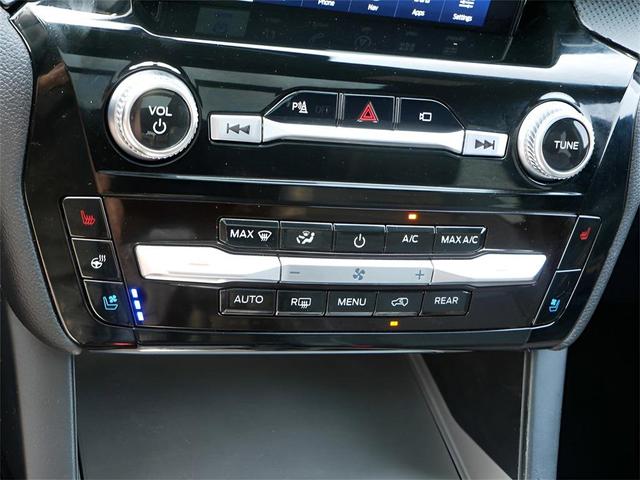 Photo of 2022 Blue Ford Explorer
