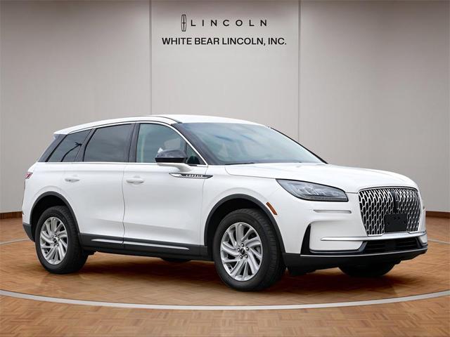 Photo of 2023 Pristine White Metallic Tri-Coat Lincoln Corsair