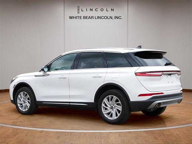 Photo of 2023 Pristine White Metallic Tri-Coat Lincoln Corsair
