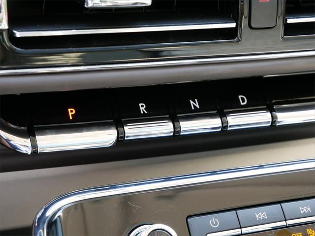 Photo of 2024 Radiance Metallic Lincoln Navigator