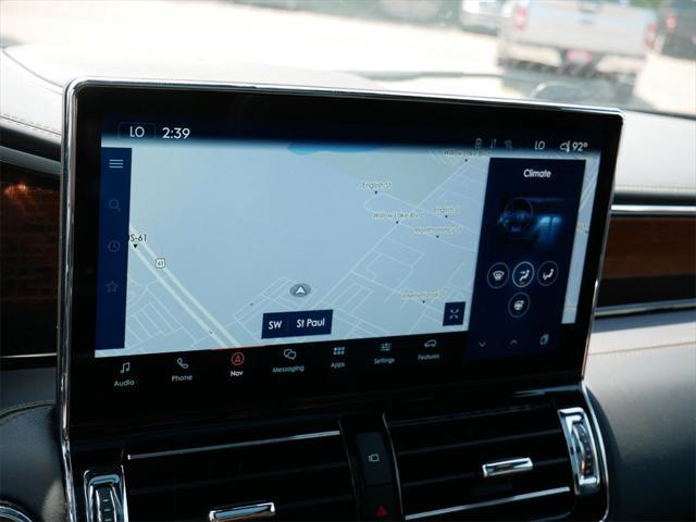 Photo of 2024 Radiance Metallic Lincoln Navigator