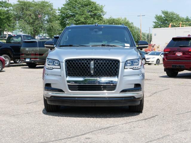 Photo of 2024 Radiance Metallic Lincoln Navigator