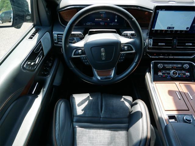 Photo of 2024 Radiance Metallic Lincoln Navigator