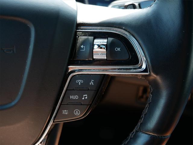 Photo of 2024 Radiance Metallic Lincoln Navigator