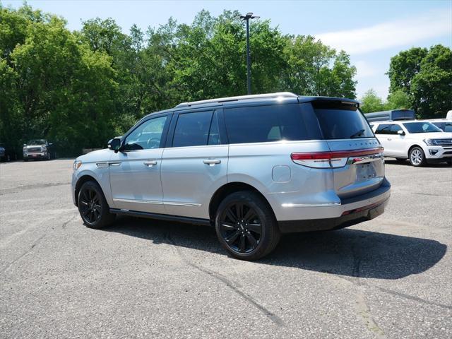 Photo of 2024 Radiance Metallic Lincoln Navigator