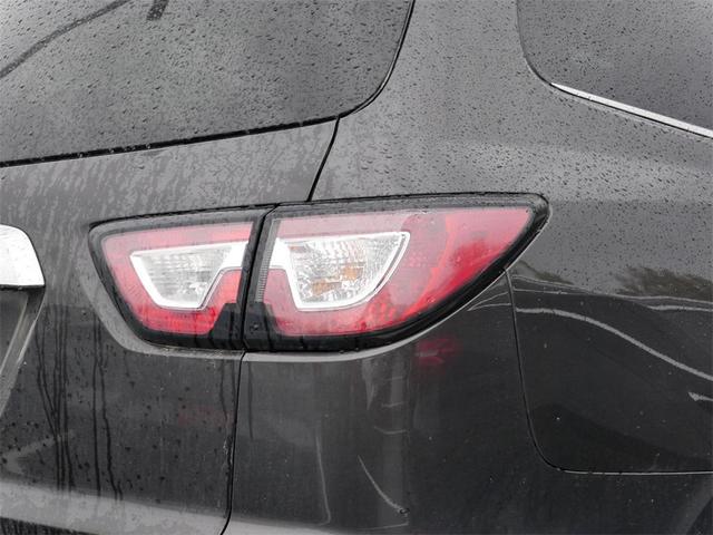 Photo of 2017 Tungsten Metallic Chevrolet Traverse