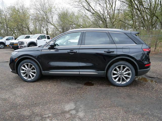 Photo of 2022 Infinite Black Metallic Clearcoat Lincoln Corsair