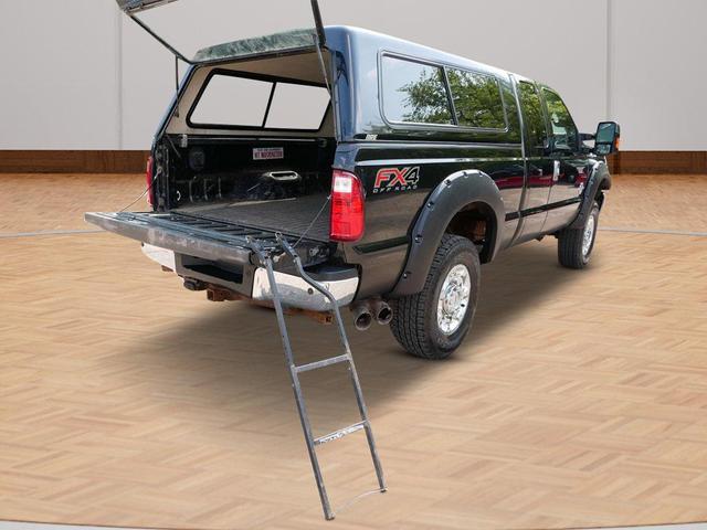 Photo of 2015 Tuxedo Black Metallic Ford F-350