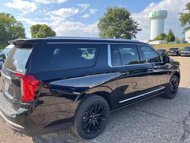 Photo of 2023 Onyx Black GMC Yukon XL