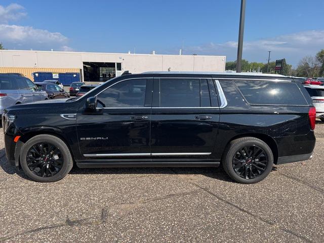 Photo of 2023 Onyx Black GMC Yukon XL