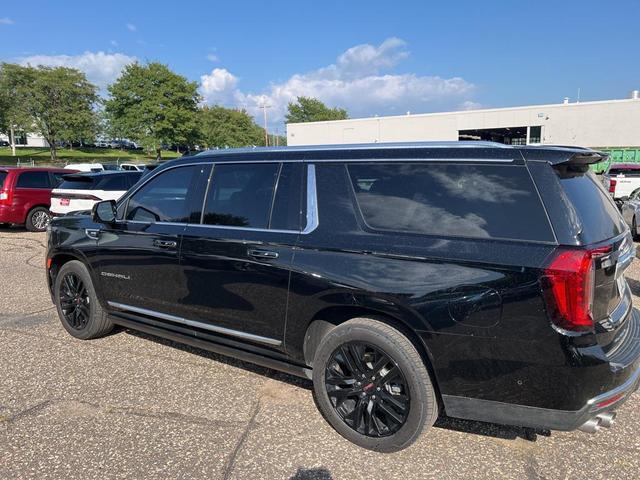 Photo of 2023 Onyx Black GMC Yukon XL