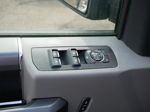 Photo of 2020 Iconic Silver Metallic Ford F-150