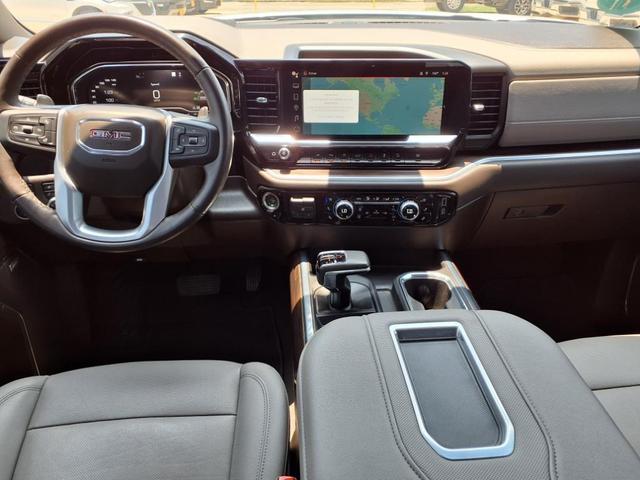Photo of 2022 Summit White GMC Sierra 1500