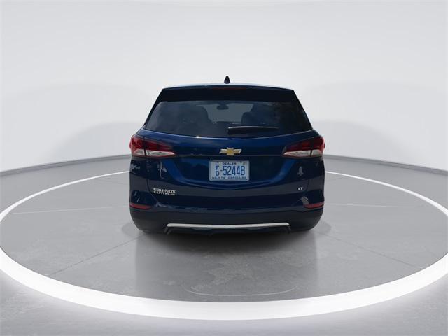 Photo of 2022 Blue Glow Metallic Chevrolet Equinox