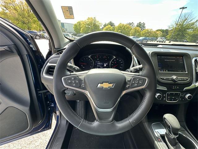 Photo of 2022 Blue Glow Metallic Chevrolet Equinox