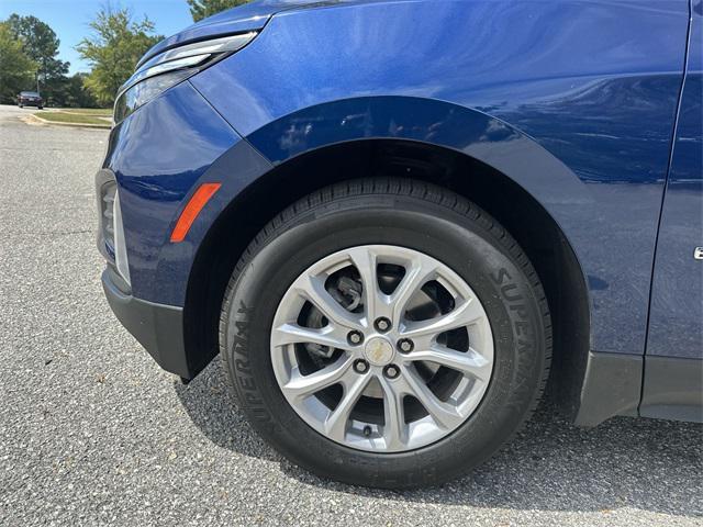 Photo of 2022 Blue Glow Metallic Chevrolet Equinox
