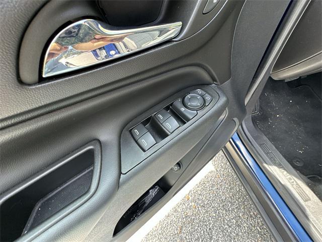 Photo of 2022 Blue Glow Metallic Chevrolet Equinox