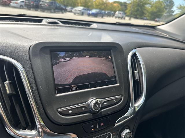 Photo of 2022 Blue Glow Metallic Chevrolet Equinox