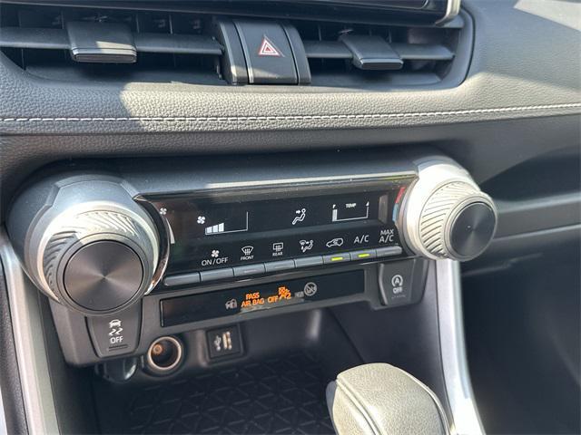 Photo of 2024 Midnight Black Metallic Toyota RAV4