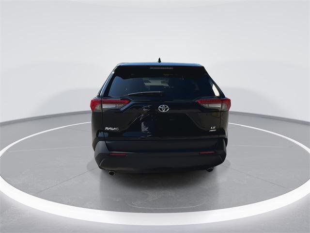Photo of 2024 Midnight Black Metallic Toyota RAV4