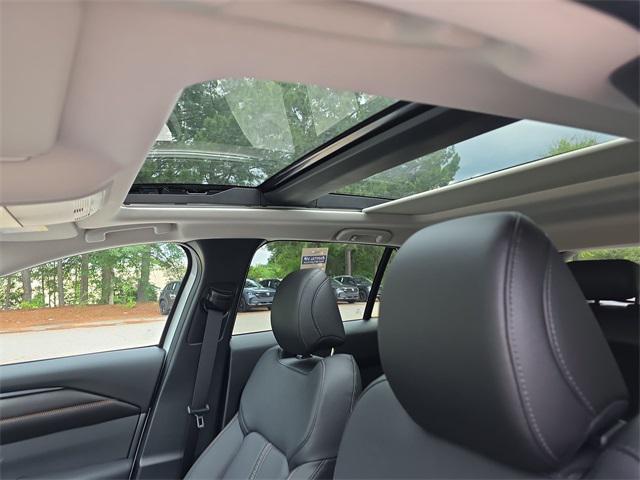 Photo of 2025 wind chill pearl Mazda CX-50 Hybrid