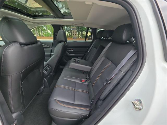 Photo of 2025 wind chill pearl Mazda CX-50 Hybrid