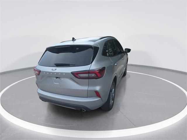 Photo of 2024 ICONIC SILVER METALLIC Ford Escape