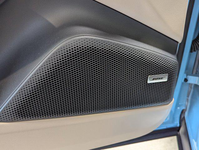 Photo of 2025 Frozen Blue Metallic Porsche Macan