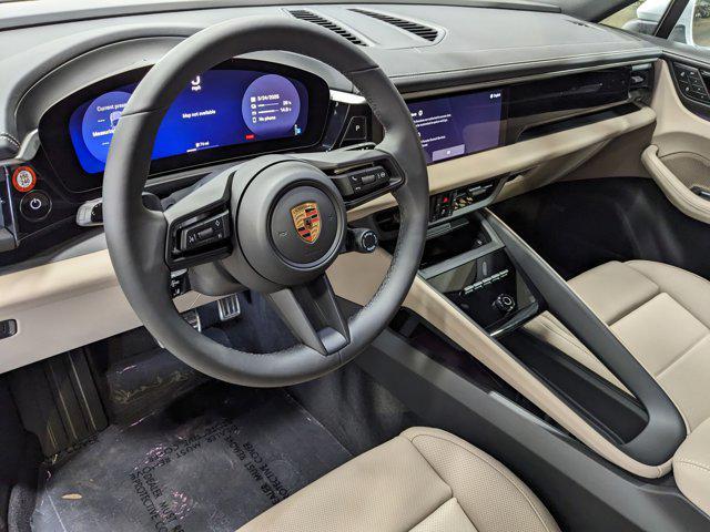 Photo of 2025 White Porsche Macan