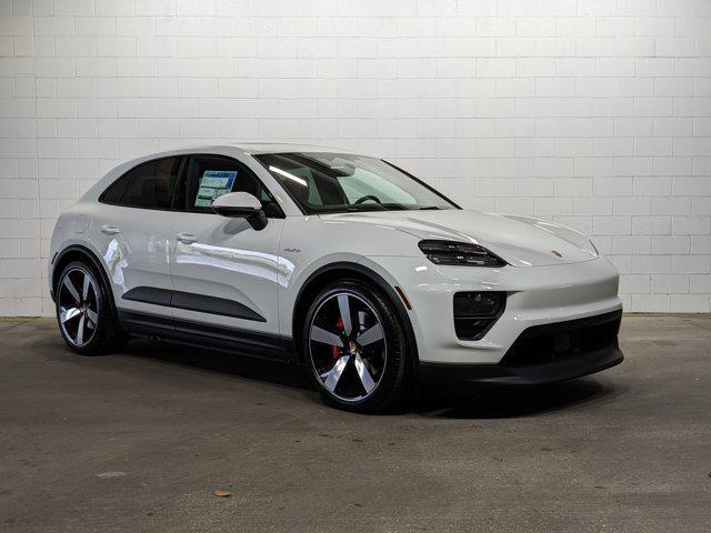 Photo of 2025 White Porsche Macan