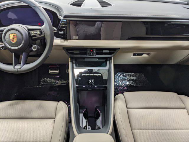 Photo of 2025 White Porsche Macan
