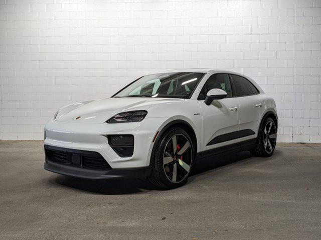 Photo of 2025 White Porsche Macan