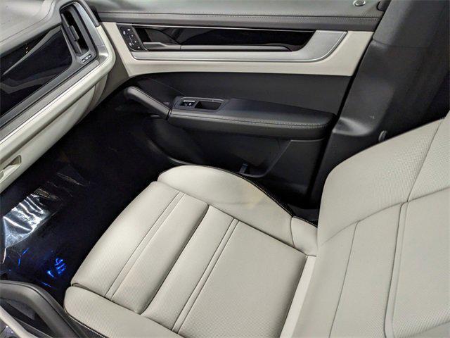 Photo of 2024 Chromite Black Metallic Porsche Cayenne
