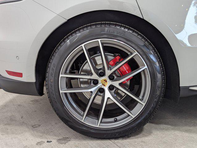 Photo of 2025 Chalk Porsche Macan
