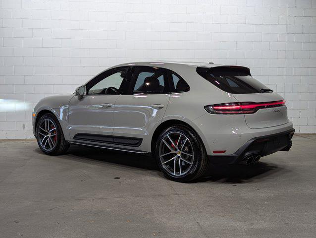 Photo of 2025 Chalk Porsche Macan