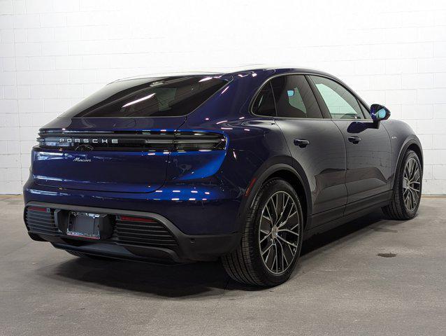 Photo of 2025 Gentian Blue Metallic Porsche Macan