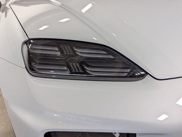 Photo of 2025 Ice Grey Metallic Porsche Macan