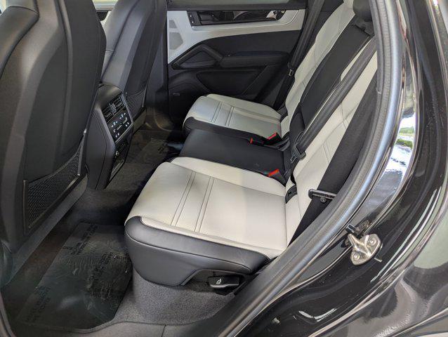 Photo of 2025 Chromite Black Metallic Porsche Cayenne