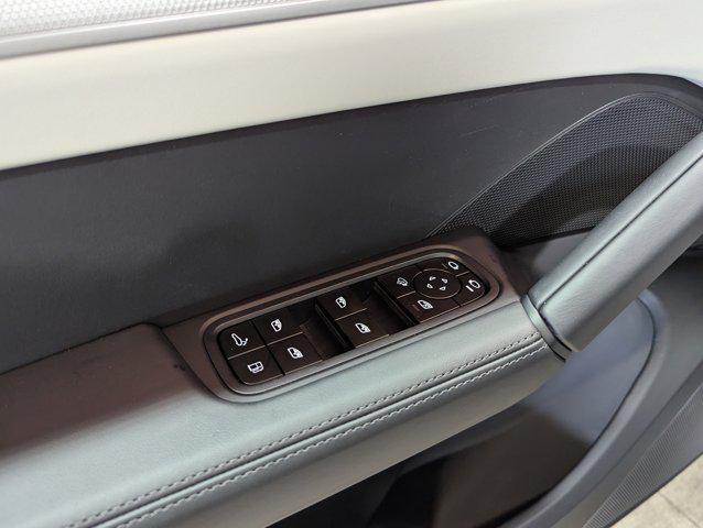 Photo of 2025 Chromite Black Metallic Porsche Cayenne