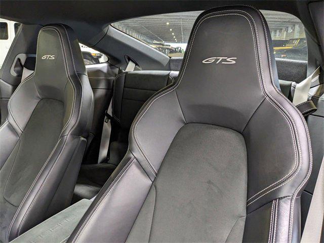 Photo of 2024 RACING YEL Porsche 911