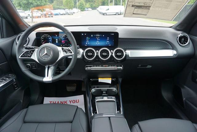 Photo of 2025 Night Black Mercedes-Benz GLB 250