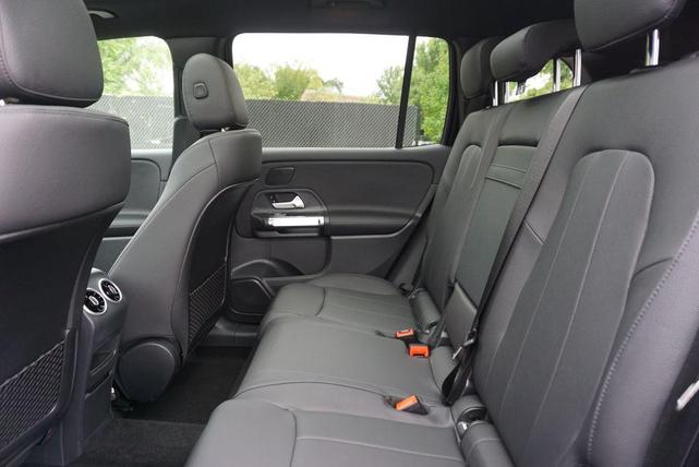 Photo of 2025 Night Black Mercedes-Benz GLB 250