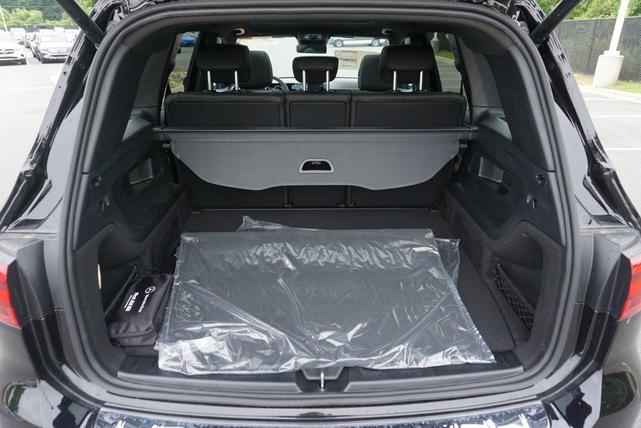 Photo of 2025 Night Black Mercedes-Benz GLB 250