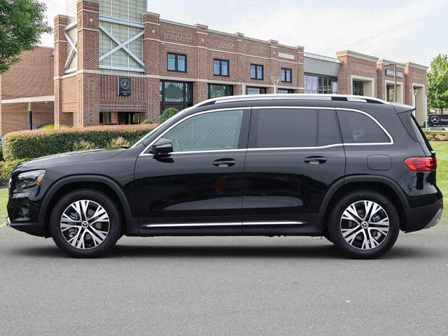 Photo of 2025 Night Black Mercedes-Benz GLB 250