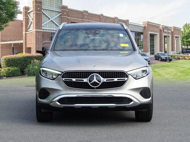 Photo of 2023 Mojave Silver Metallic Mercedes-Benz GLC 300