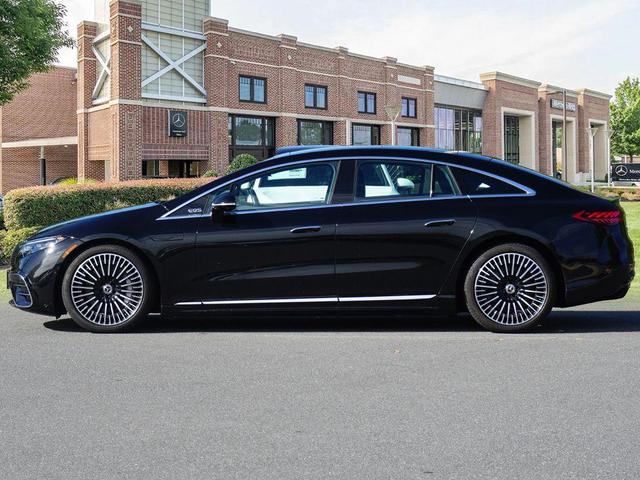 Photo of 2022 Obsidian Black Metallic Mercedes-Benz EQS 580