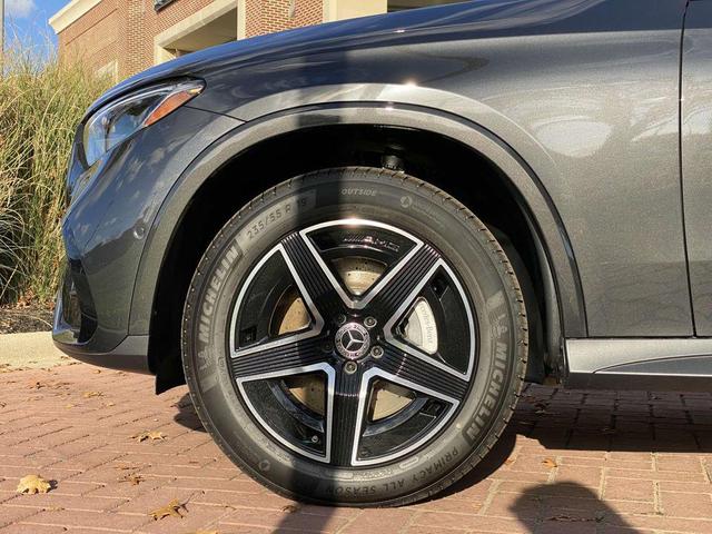 Photo of 2025 Grey Mercedes-Benz GLC 300